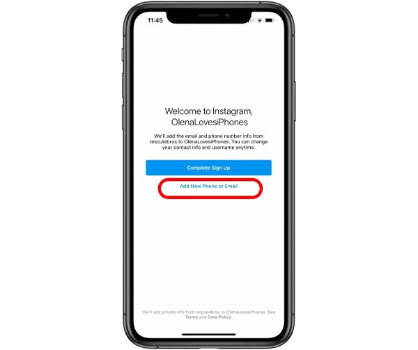 حدد خيارًا لإكمال التسجيل أو أدخل عنوان البريد الإلكتروني